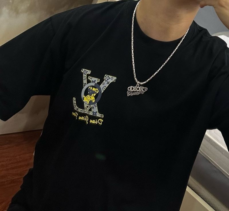 chr1st1an D10r necklaces